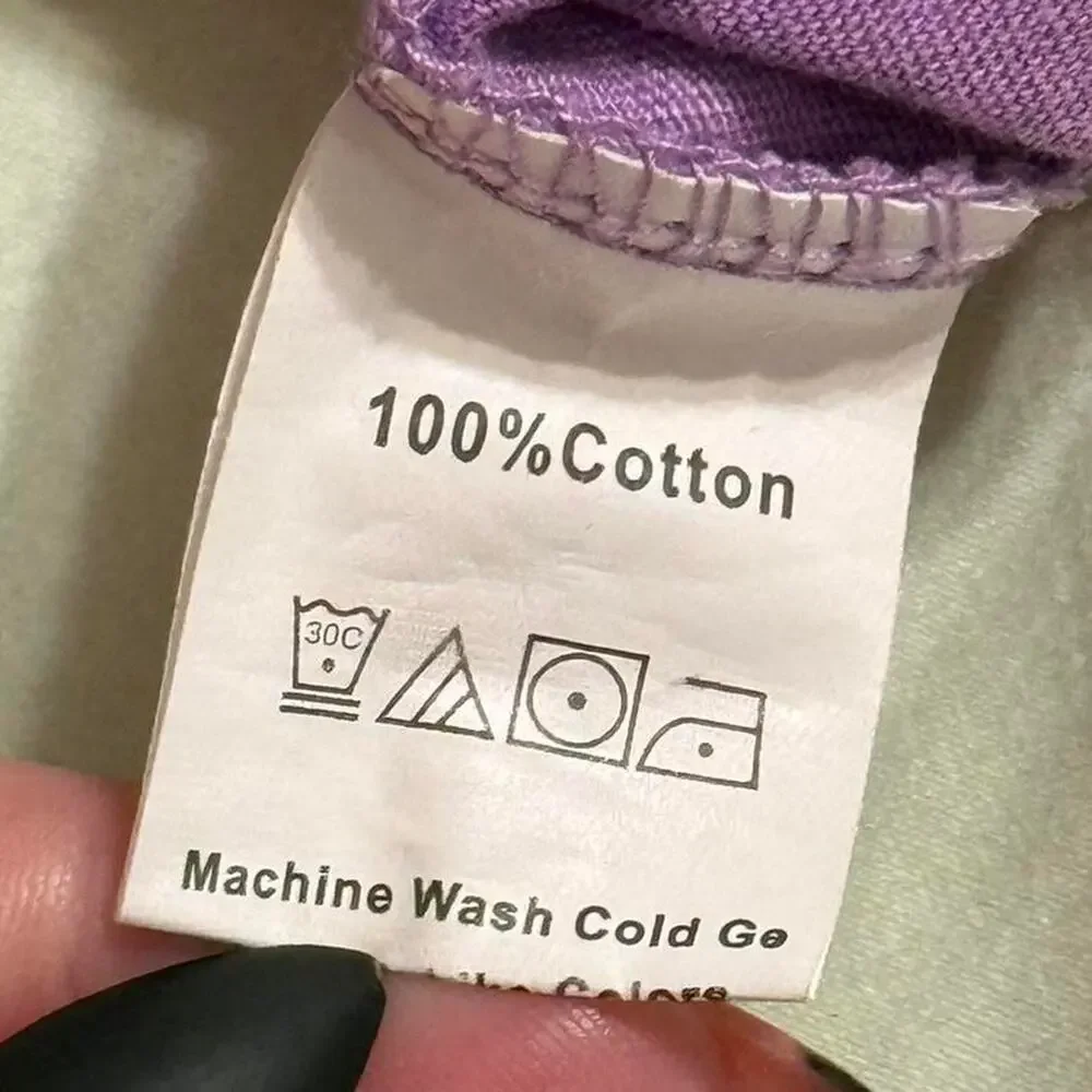 Lavender Grraphic Tee Size Medium
